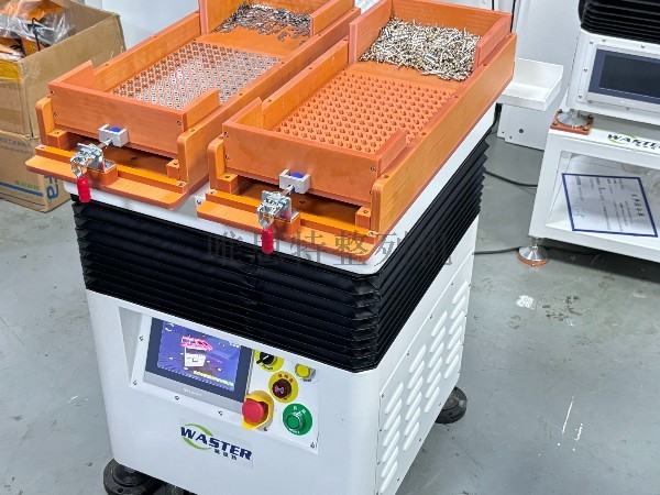 1 臺設(shè)備如何省去 23 萬人工!唯思特五金件 + 傳感器探頭整列機(jī),推動 “機(jī)器換人” 落地 1 臺設(shè)備如何省去 23 萬人工!唯思特五金件 + 傳感器探頭整列機(jī),推動 “機(jī)器換人” 落地