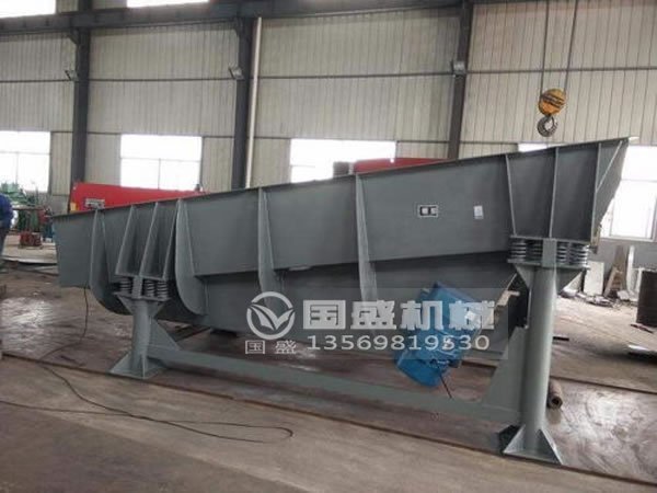 振動(dòng)輸送機(jī)安裝 振動(dòng)輸送機(jī)安裝